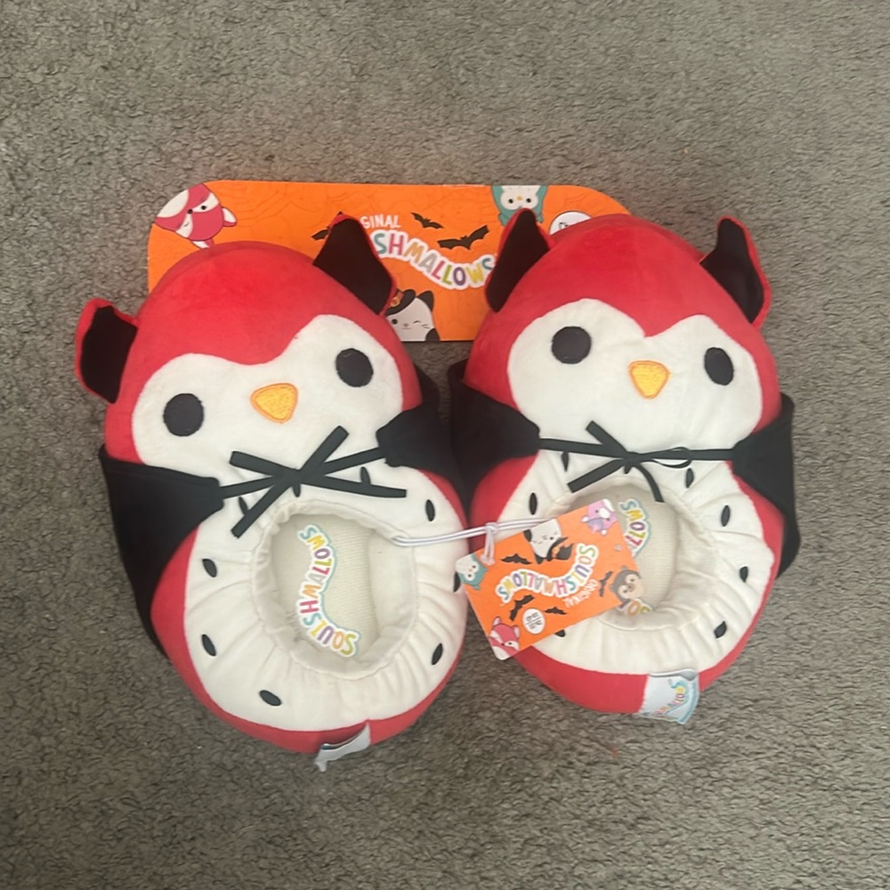BRAND NEW SQUISHMALLOW SLIPPERS